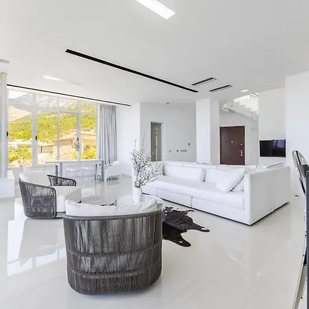 Belle Azure By Pikhost