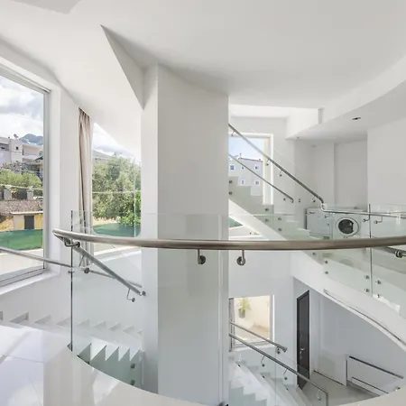 Belle Azure By Pikhost * דרמי